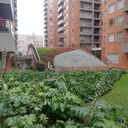 Hermosa Habitacion Privada En Conjunto Residencial Cerca Al Aeropuerto Y Terminal De Bogota, Zonas Comunes Se Comparten Con 1 Persona Apartment ภายนอก รูปภาพ